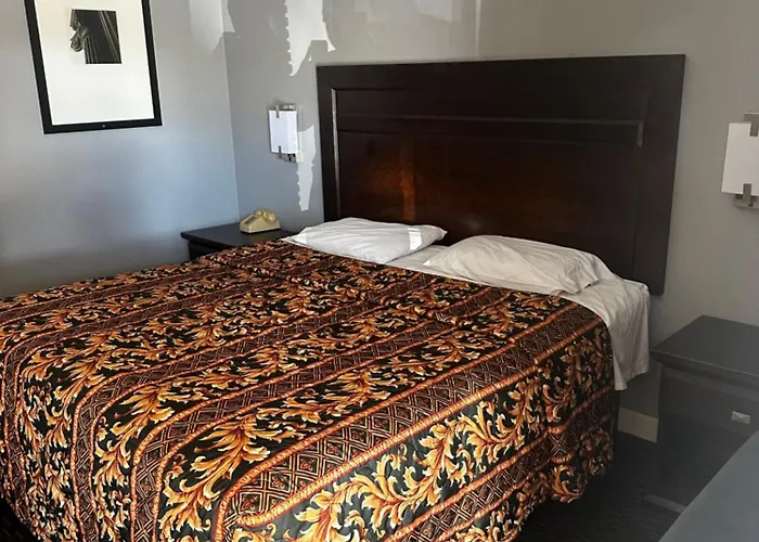 Hotel Apache